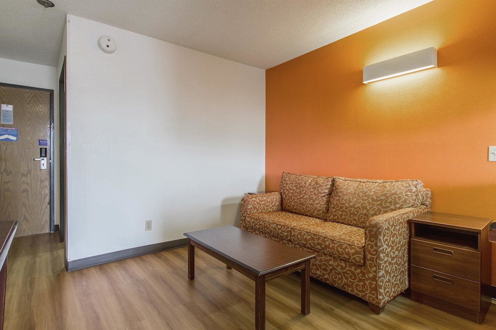 Motel6 Streetsboro, OH 41/52