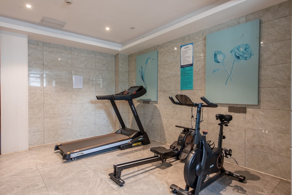 Pazhou XANA Deluxe International Hotel (Changgang Subway Metro Station Branch) 24/50