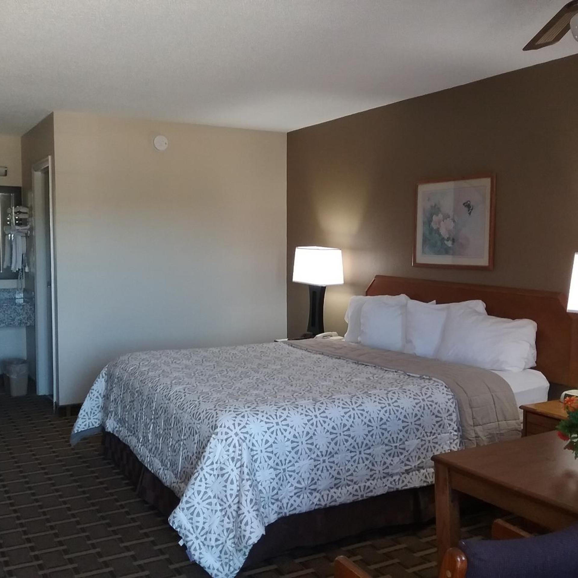 Americas Best Value Inn Blue Ridge 7/23