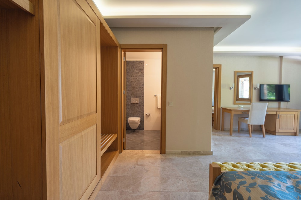 Loryma Luxury Boutique Hotel 17/50