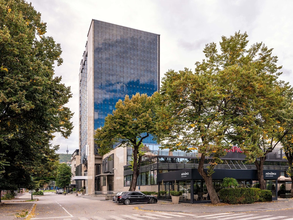 Movenpick Hotel Sarajevo 74/77
