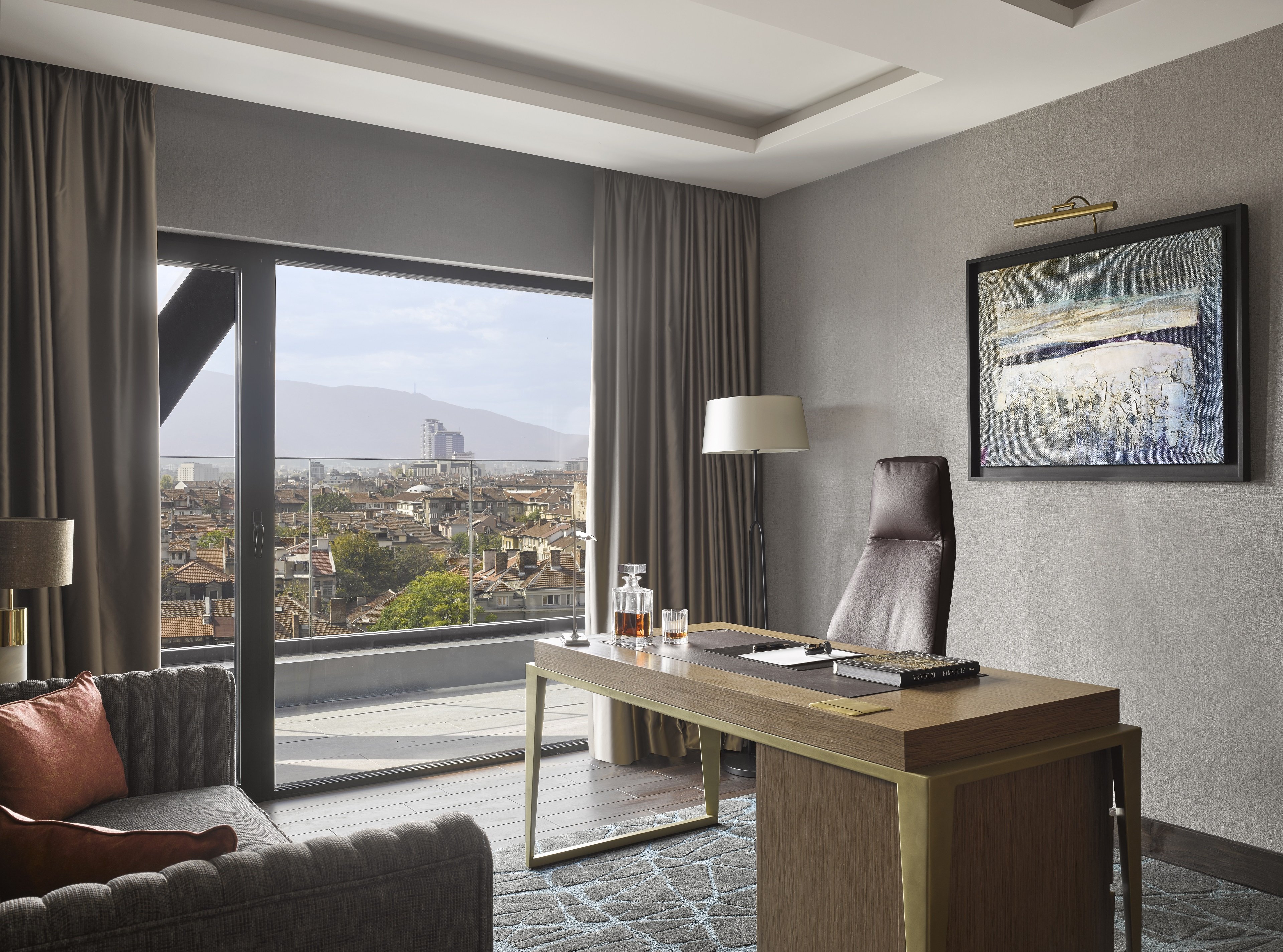 Intercontinental Sofia 36/77