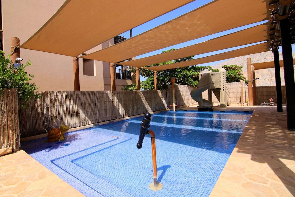 Azimut Hotel Musandam 30/68