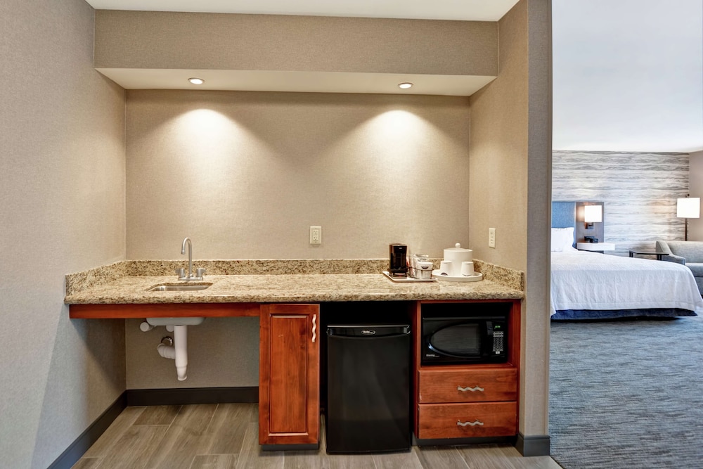 Hampton Inn Moab 23/25