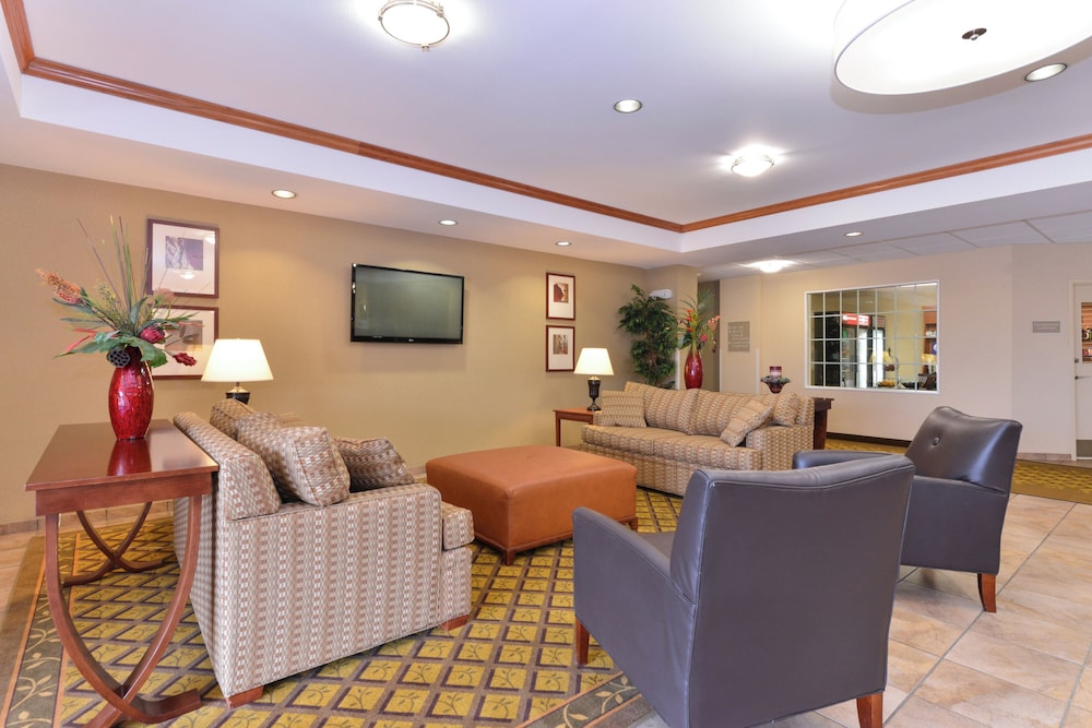 Candlewood Suites Elmira Horseheads 24/41