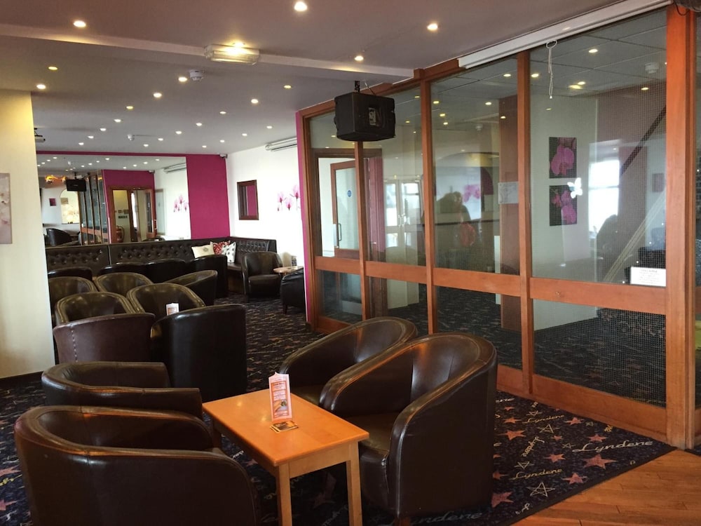 Lyndene Hotel 31/49