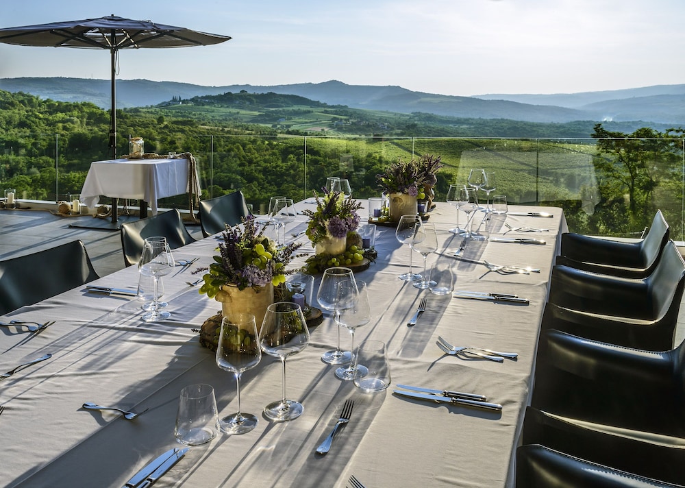 Wine Heritage Hotel Roxanich 52/81