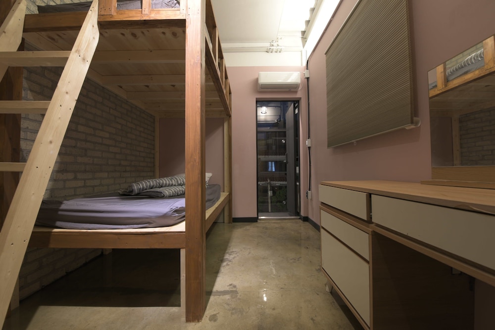 Inno Hostel &amp; Pub Lounge Hongdae 63/65