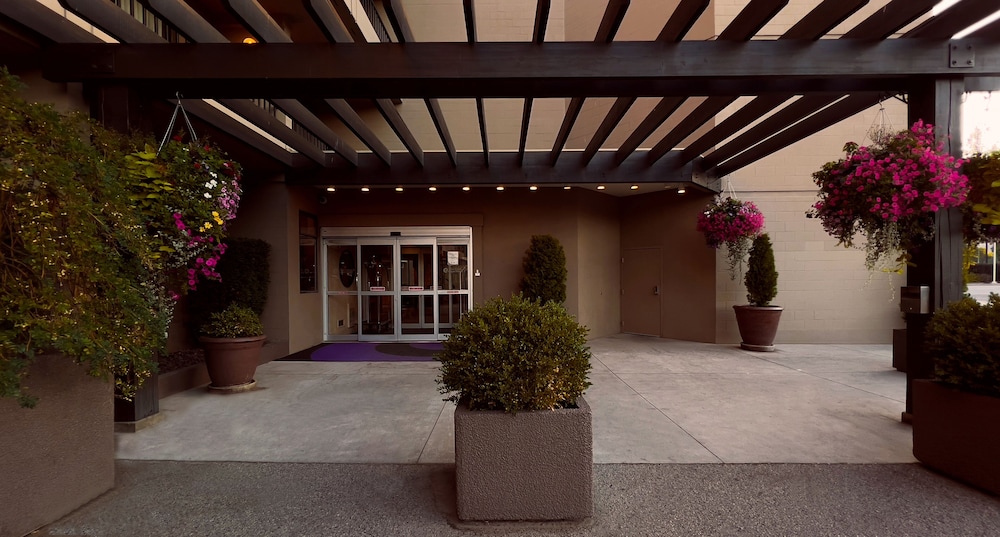 Coast Capri Hotel 57/61