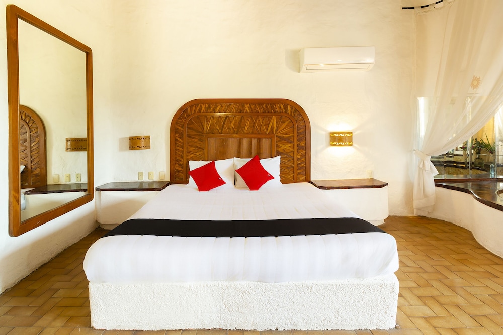 Hotel Plaza Tucanes 8/50