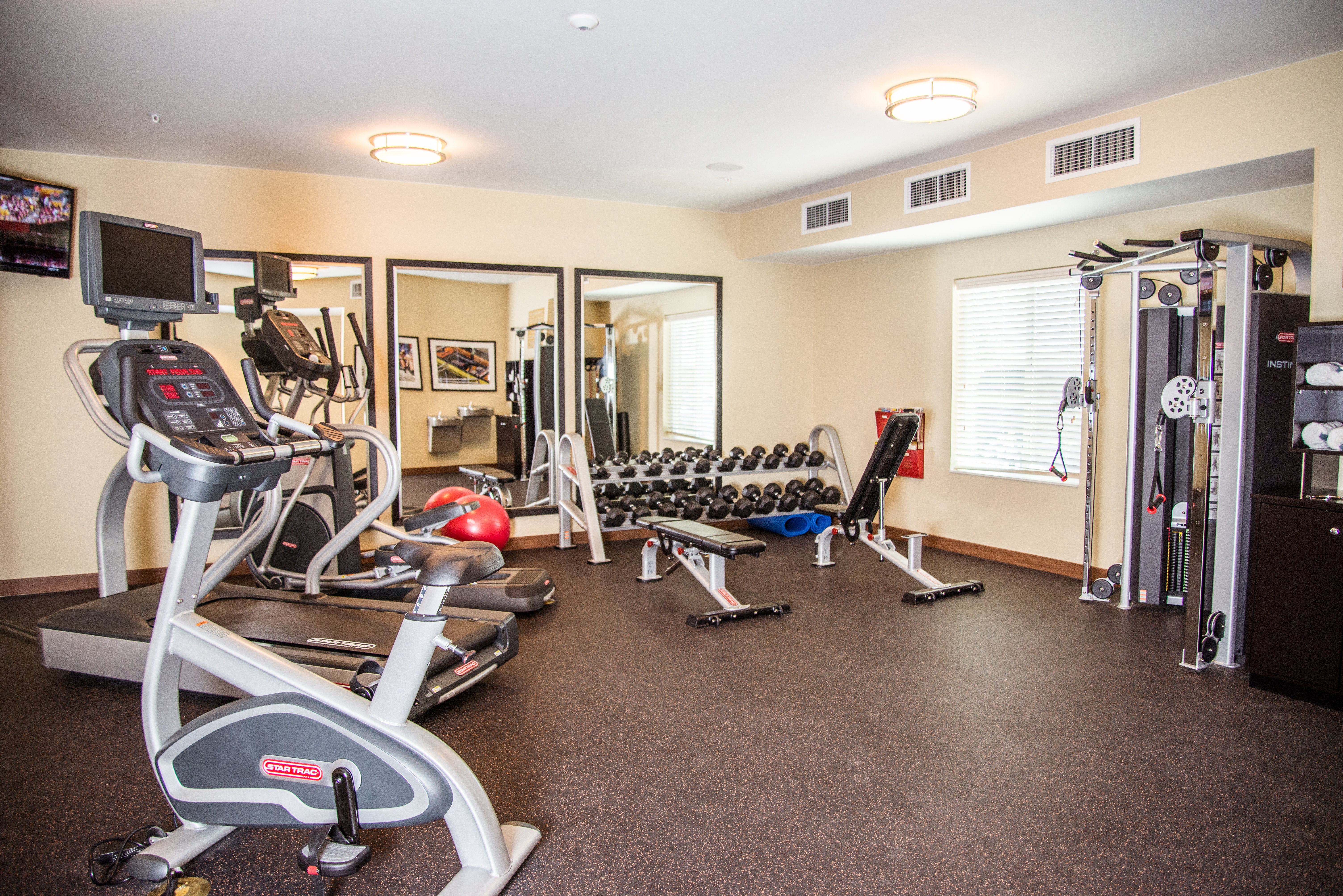 Candlewood Suites Denver North 24/41