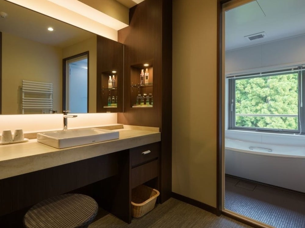 Zao Shiki No Hotel 50/51