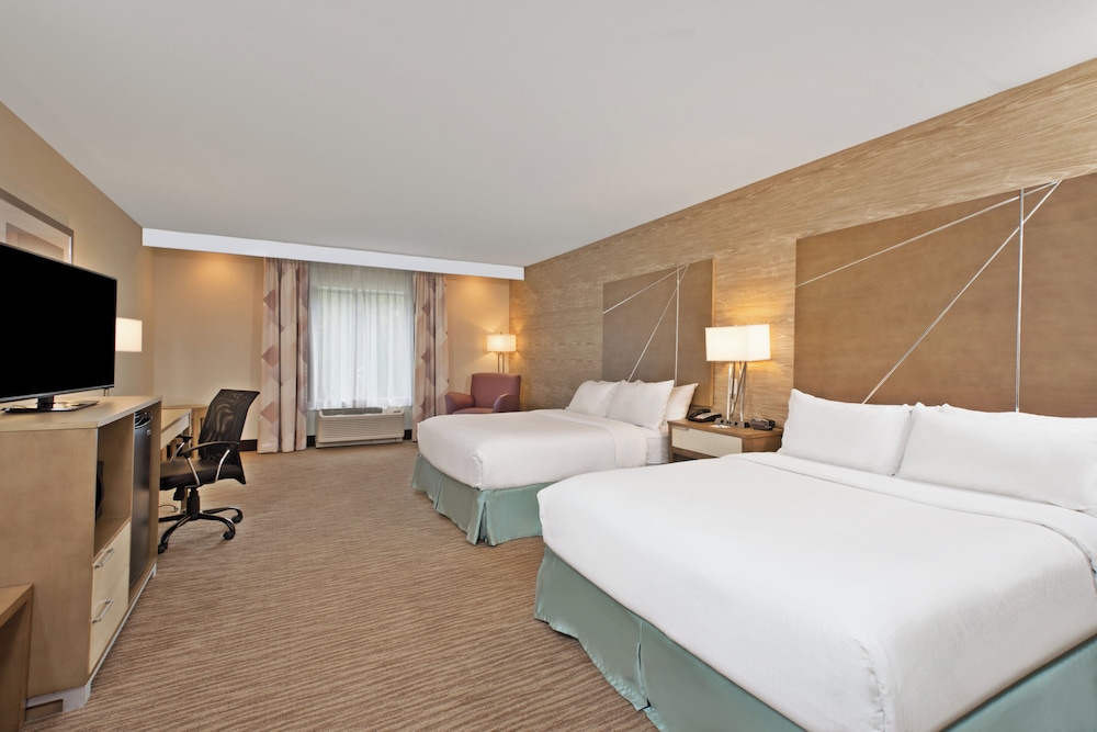 Holiday Inn Express & Suites Harrisburg S - New Cumberland 27/72