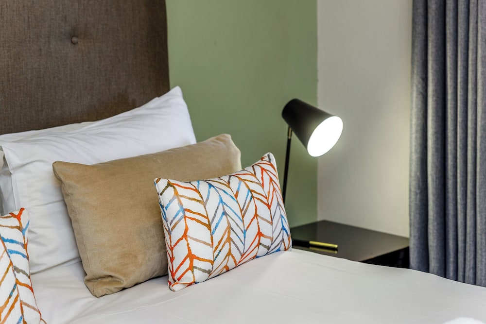 Westpoint Executive Suites - Apartments 30/70