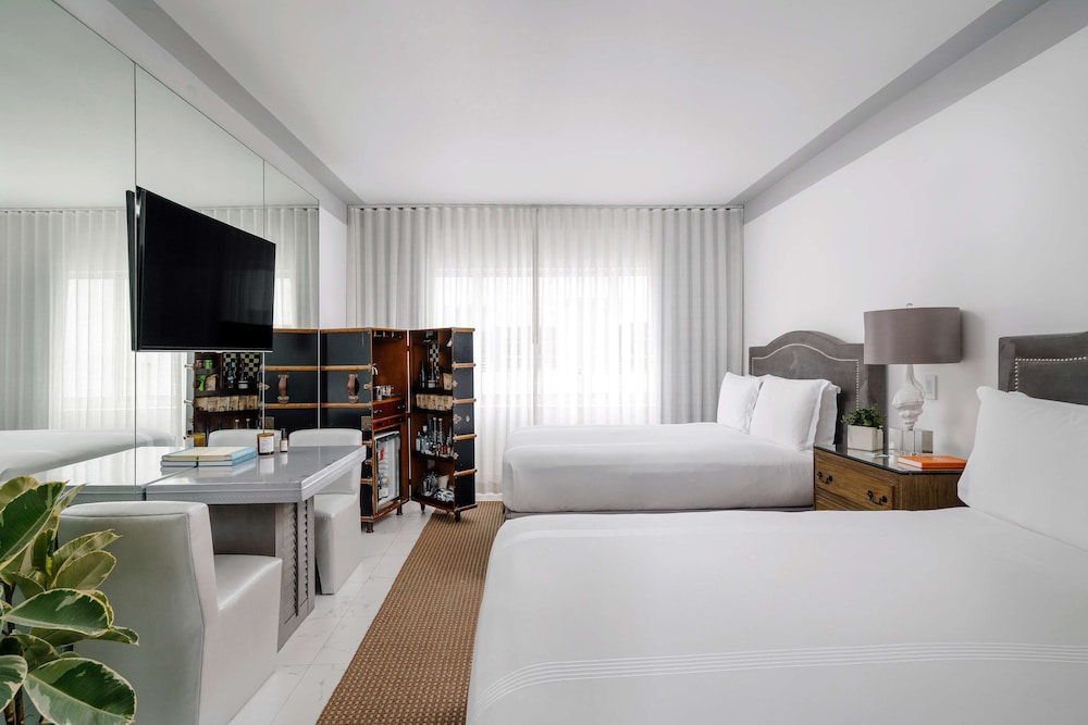 NAUTILUS SONESTA MIAMI BEACH 11/46