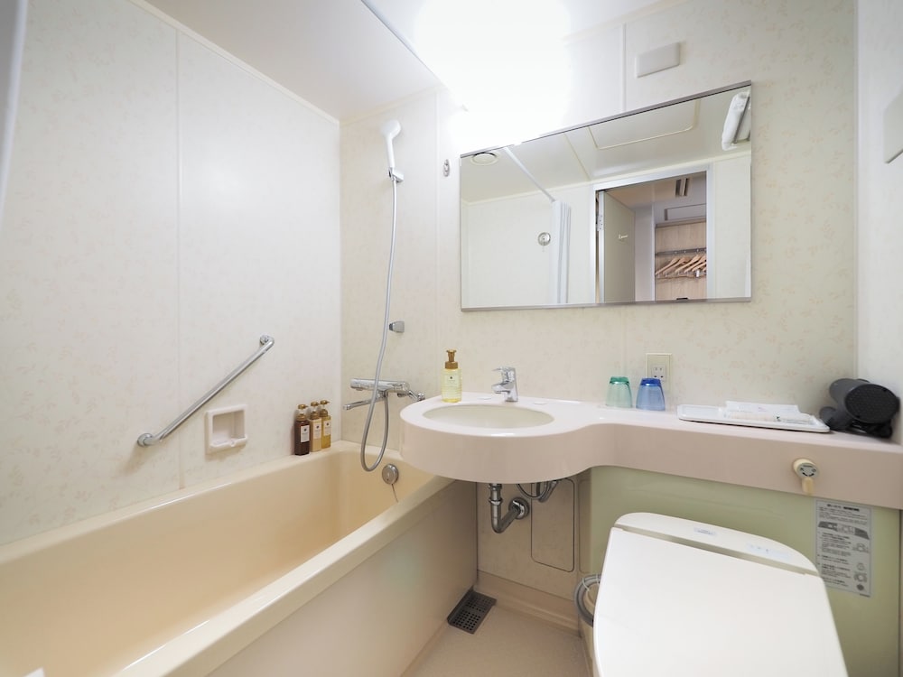 Renovated, Japanese, Modern, Twin Beds, 2 Futon Beds