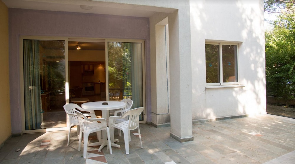 Paphos Gardens Apartments 13/91