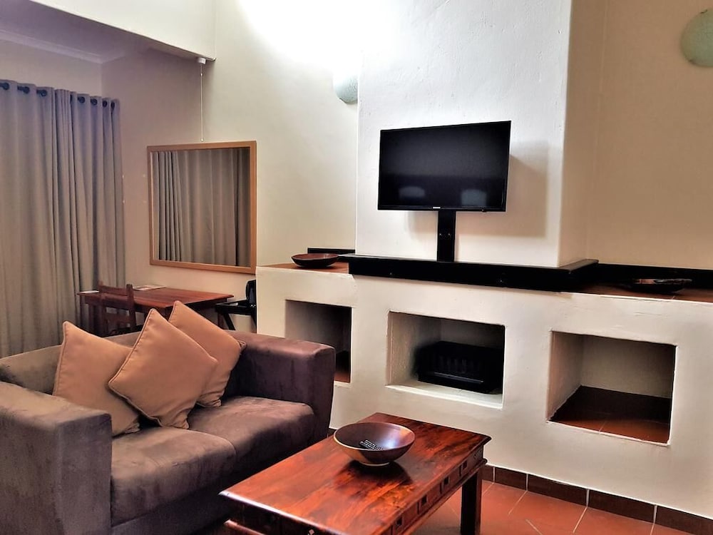 African Roots Guest House 35/50
