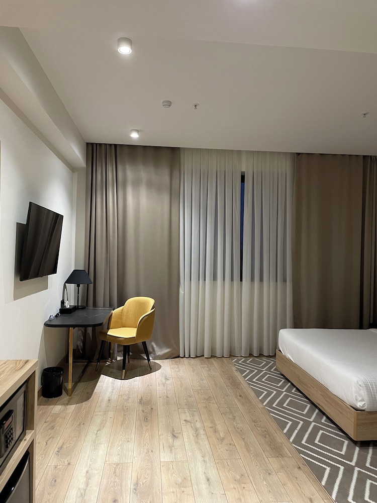 The Elements Hotel Tashkent 26/60