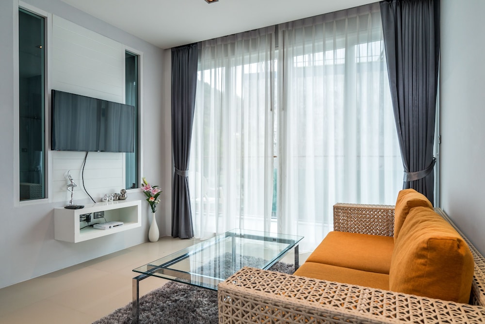 Emerald Terrace Condominium Resort 55/71
