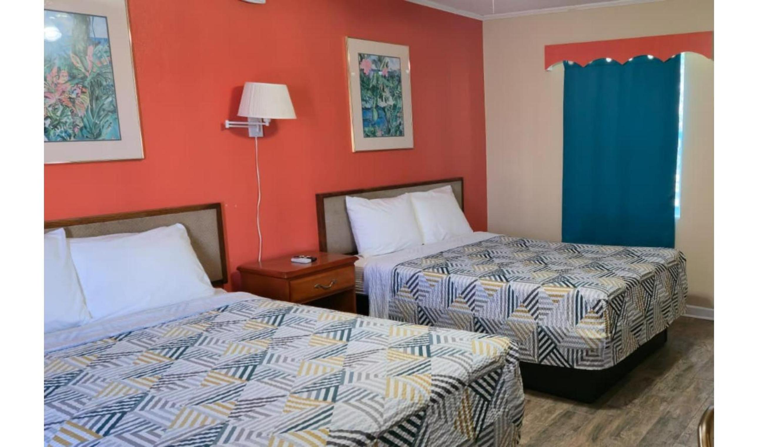 2 Full Beds Non-Smoking