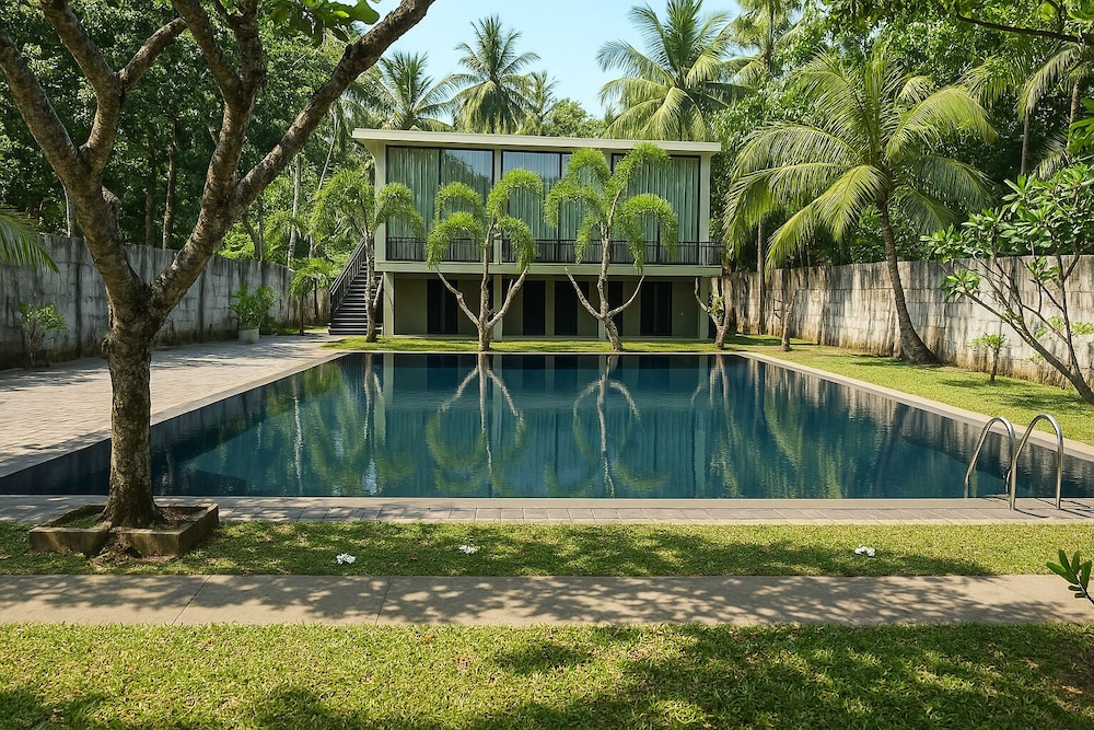 Moi Dambulla by DBI 52/57