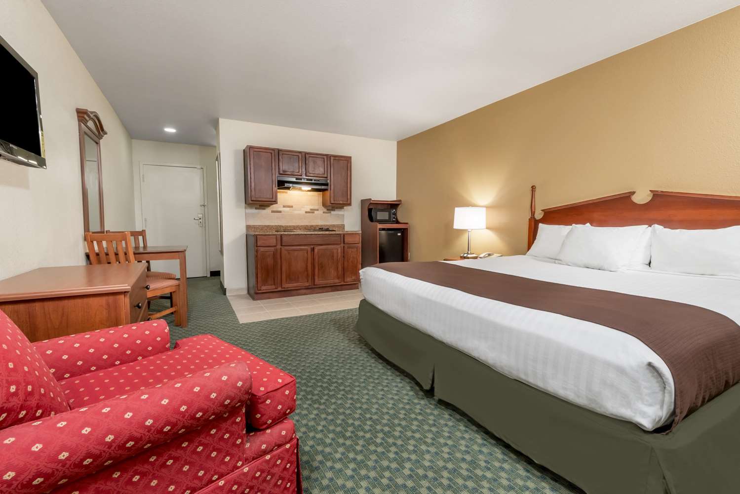 Baymont By Wyndham Kokomo 4/17