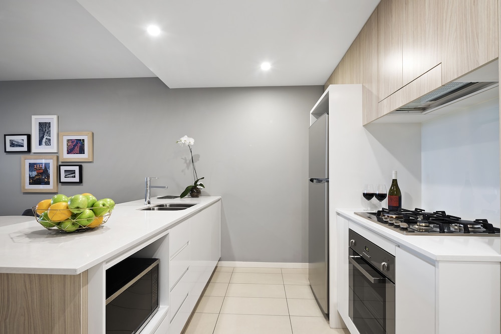 ALCYONE HOTEL RESIDENCES 48/61