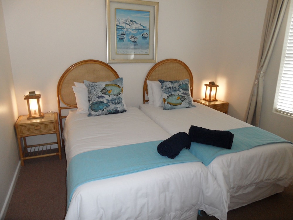Bayside Lodge 12/47