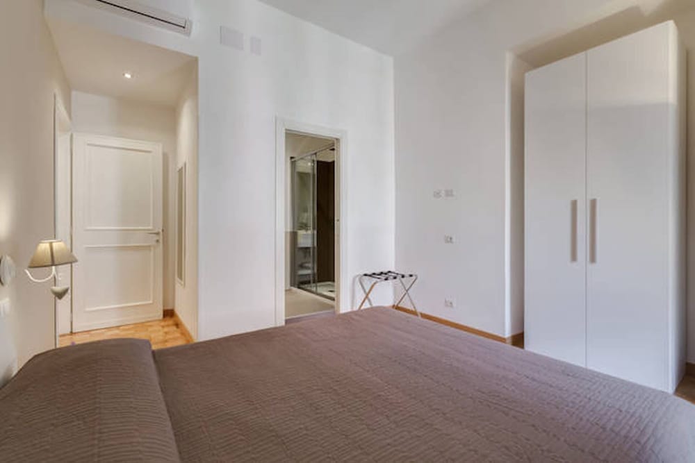 Vantaggio Suites & Apartments 16/39