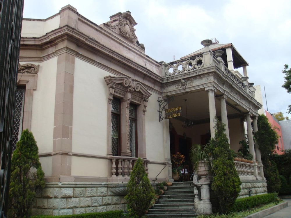 Hotel La Casona del Llano photo2