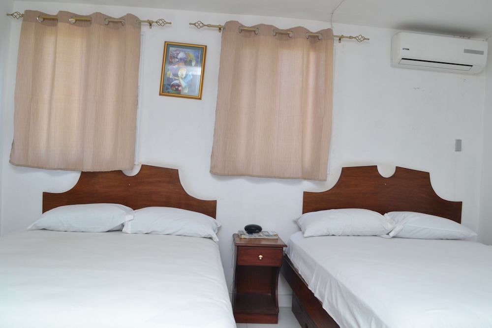 Seven Stars Hotel 5/50