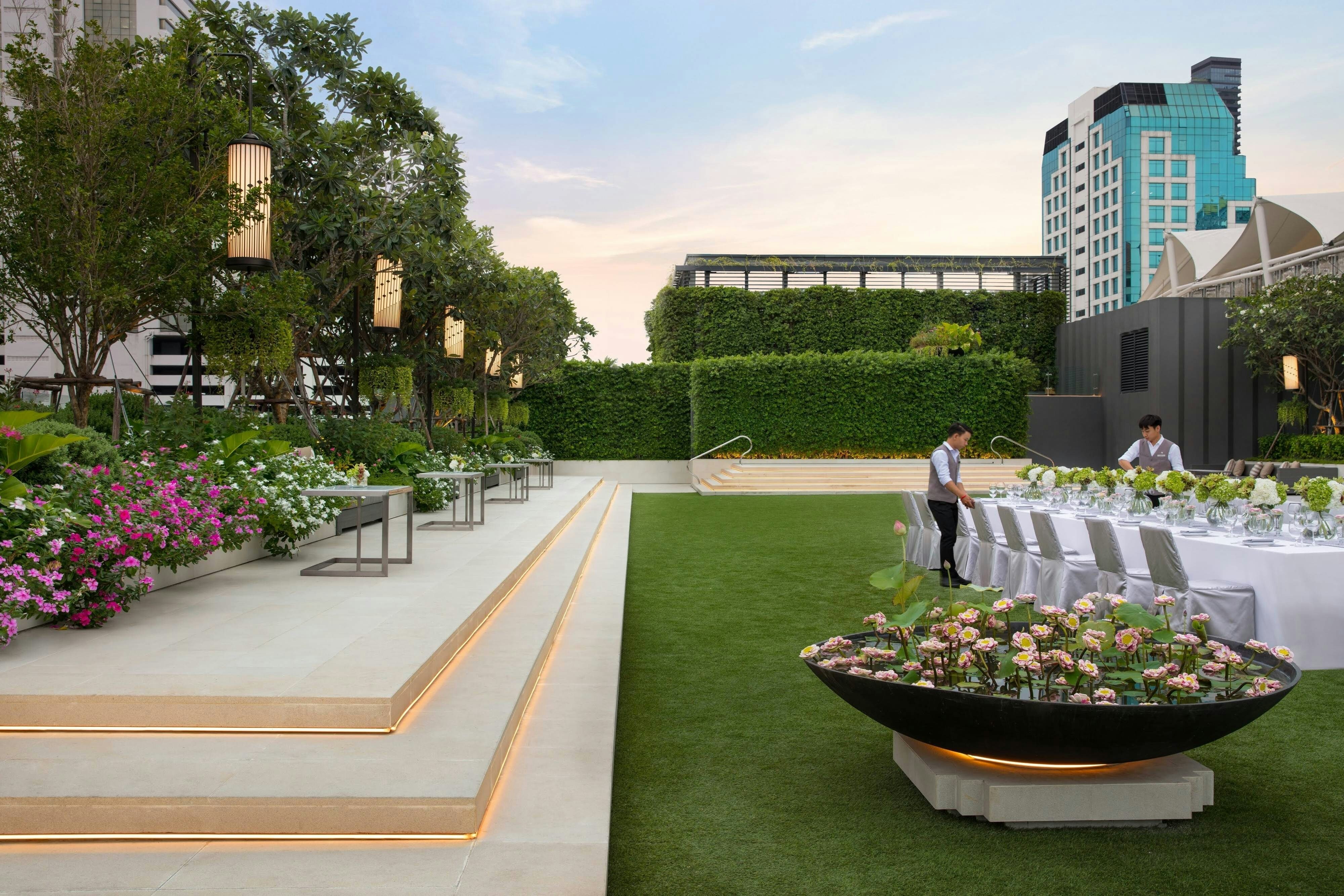 Marriott Bangkok Hotel the Surawongse 72/74