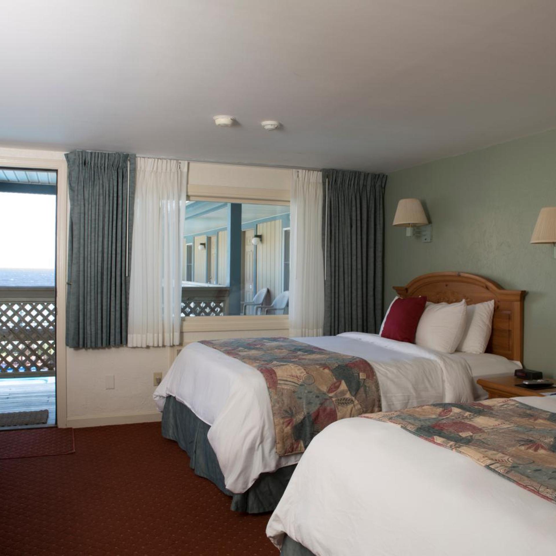 The Corsair & Cross Rip Oceanfront Hotel 13/50