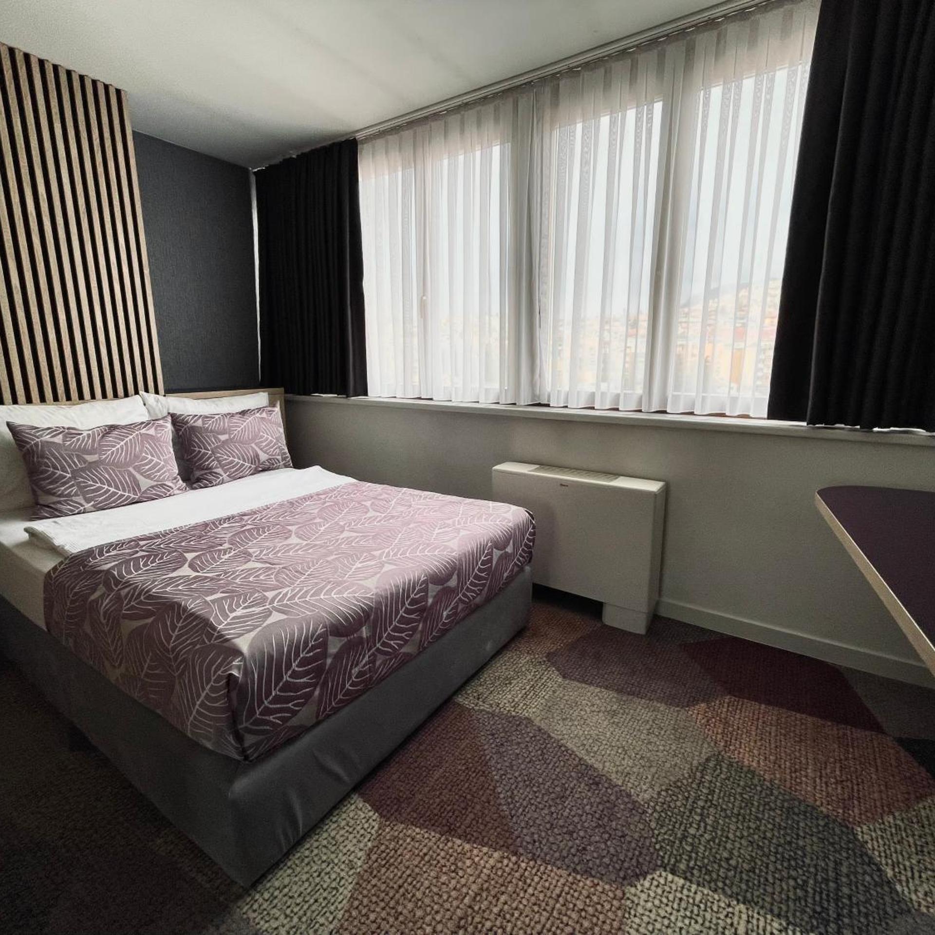 Budget, Double Bed
