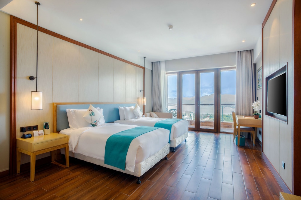 Dadonghai Hotel Sanya 14/48
