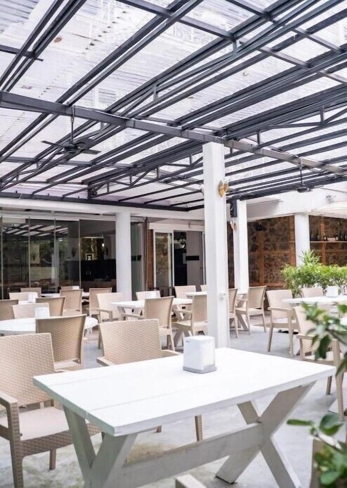 ADJARA BUTIK HOTEL 42/50
