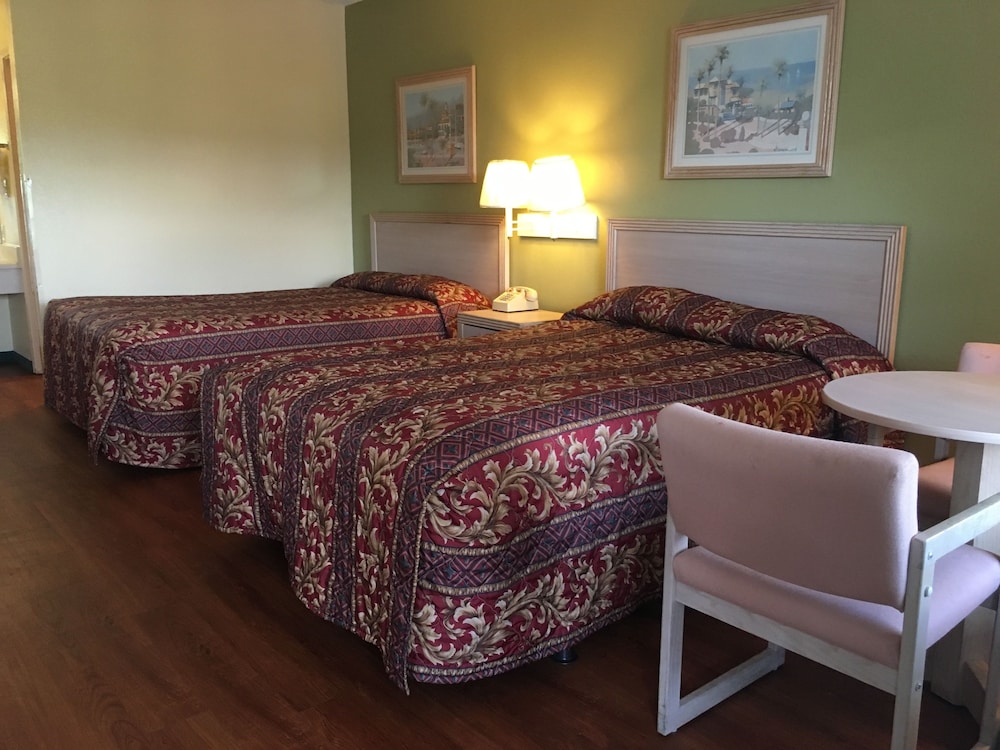 Woodstream Inn 20/57