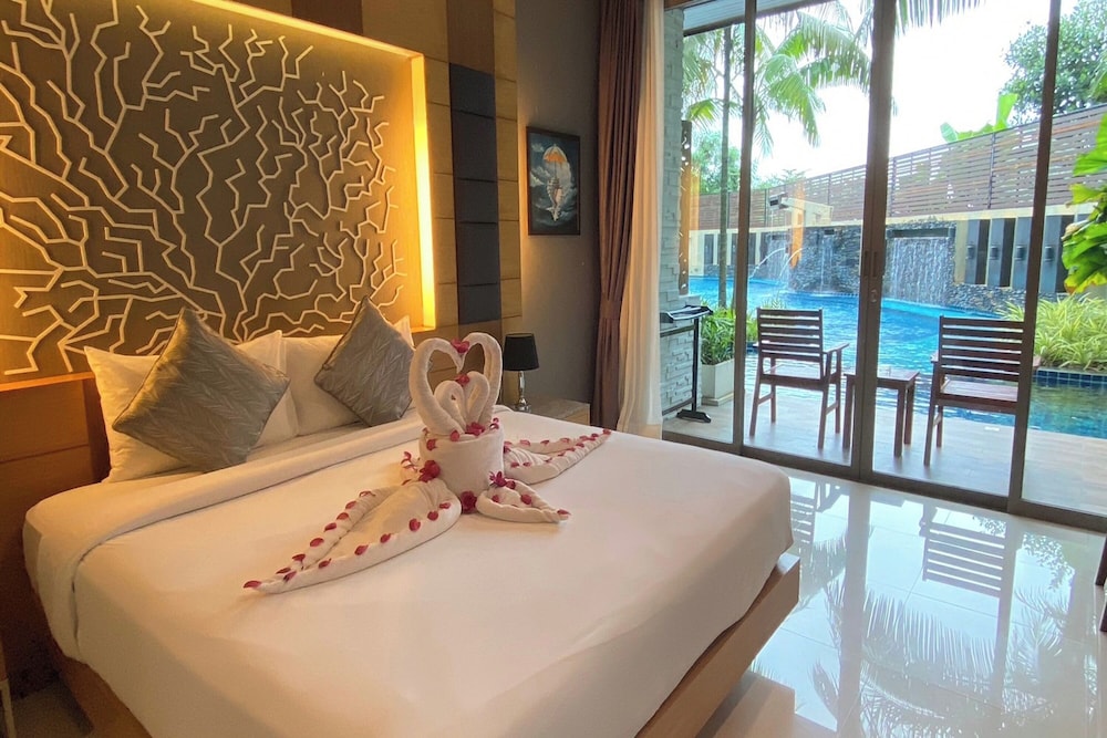Aqua Resort Phuket 26/70