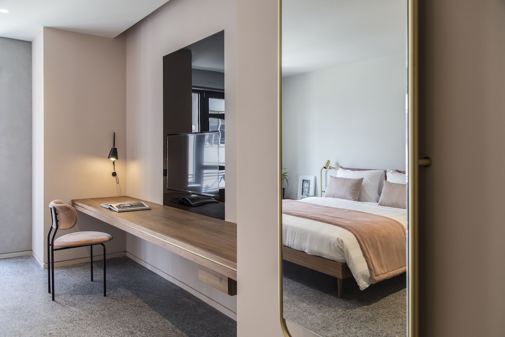 Perianth Hotel 21/61