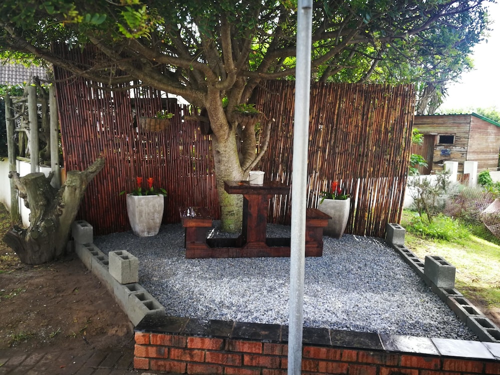 Cove View B&B 45/50