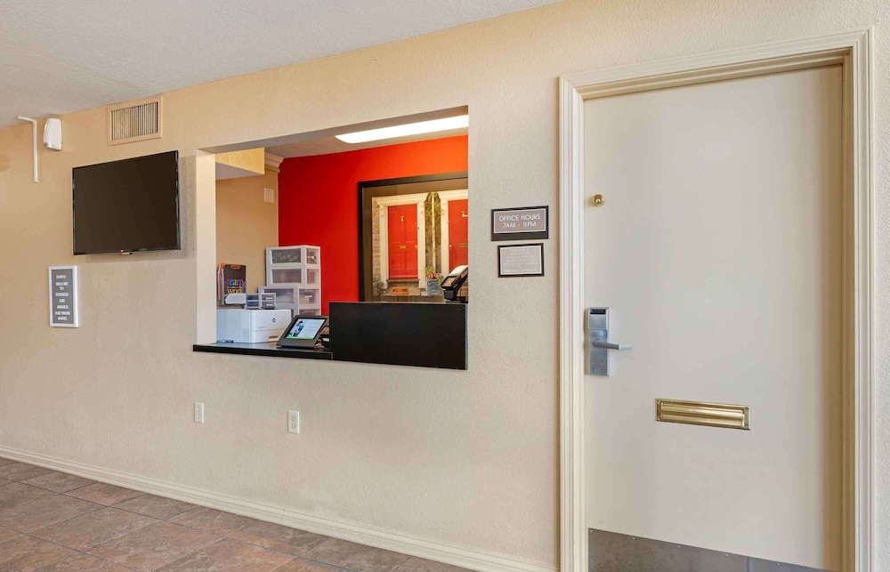 Extended Stay America - Fort Wayne - North 10/50