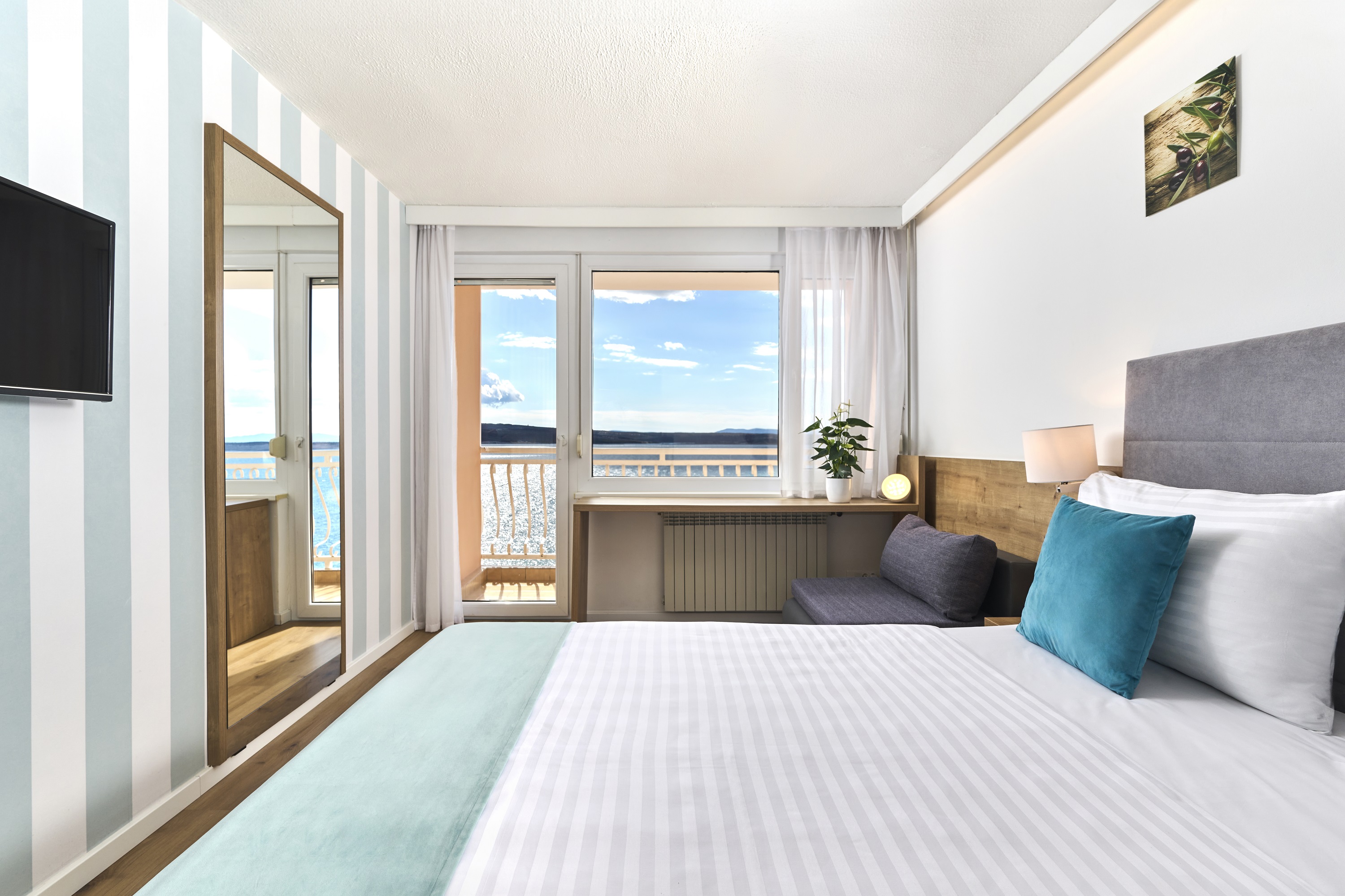 S3BS Superior Double Room With Balcony Sea View