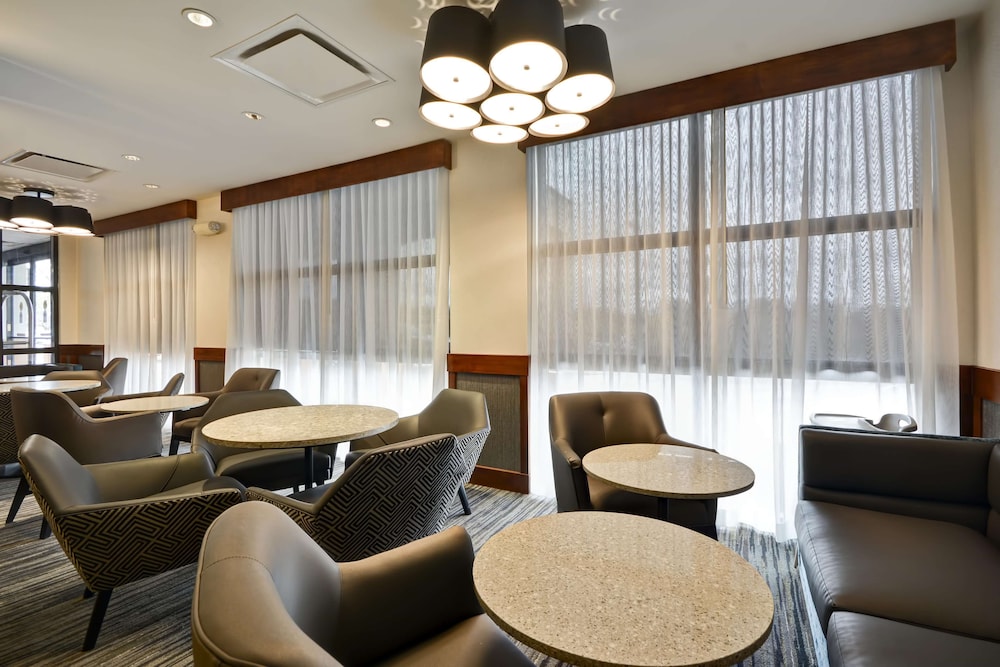 Hyatt Place Kansas City/Overland Park/Metcalf 40/64