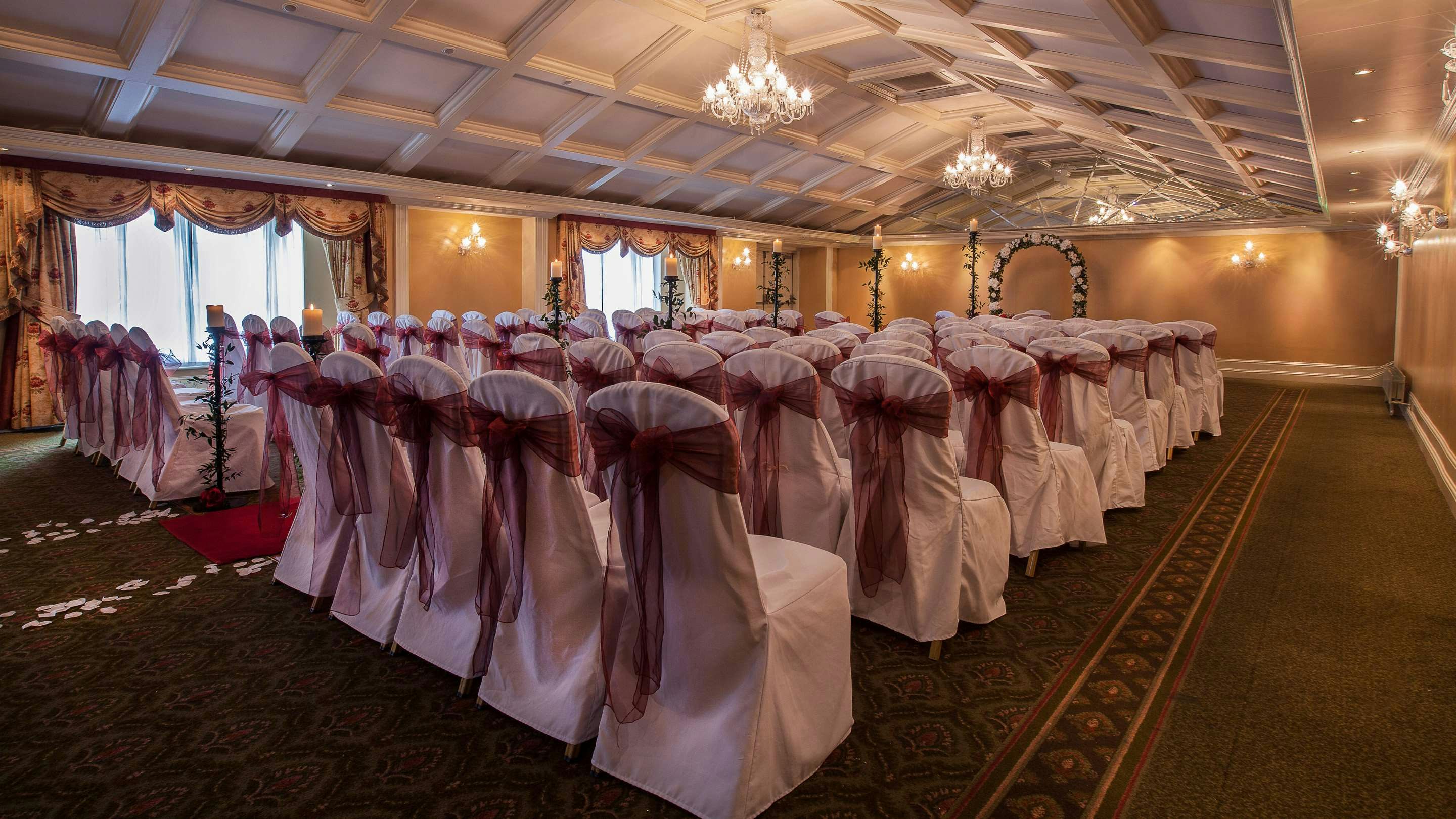 NEWGRANGE HOTEL 59/60