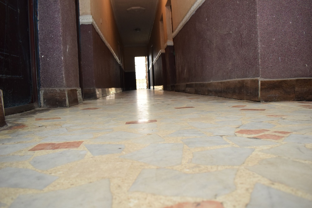 Wazobia Plaza Hotel 16/18