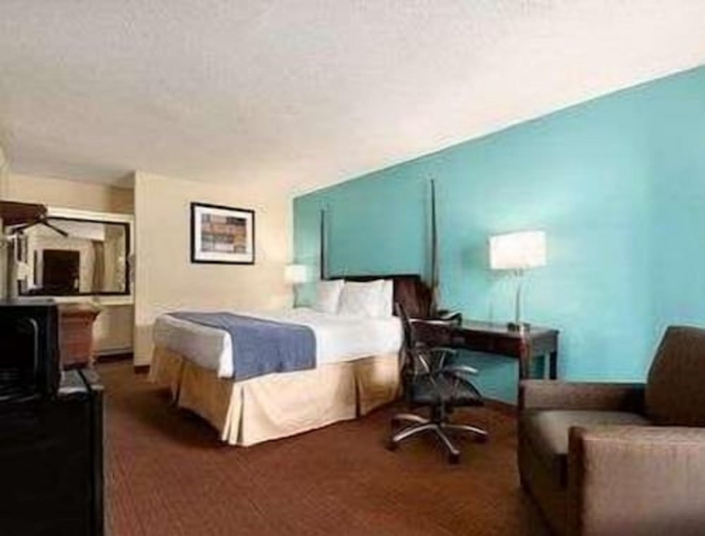 Baymont by Wyndham Florence, SC 16/23