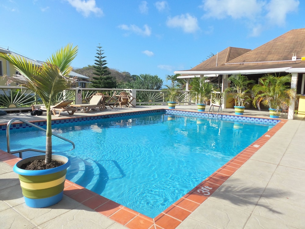 Grooms Beach Villa And Resort 36/62