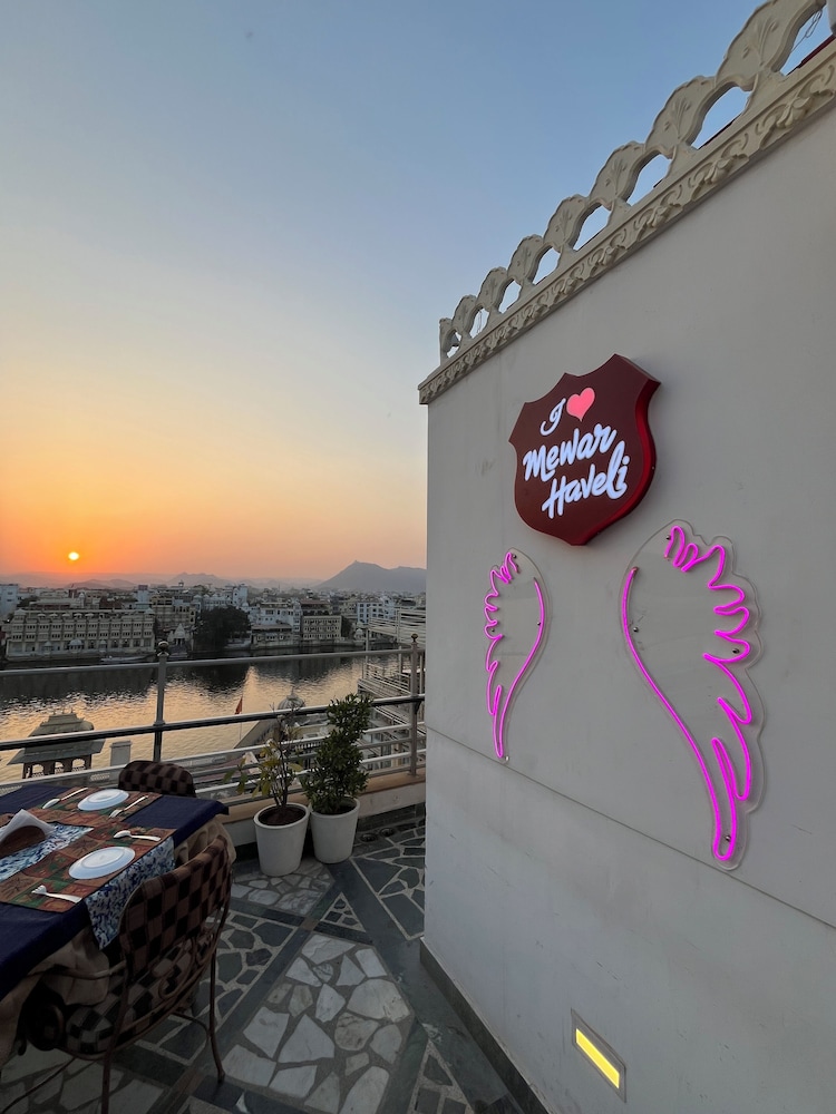 Mewar Haveli 13/57