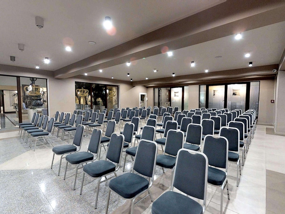 Ibis Styles Gniezno Stare Miasto 64/71